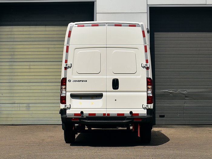 Цельнометаллический фургон DongFeng